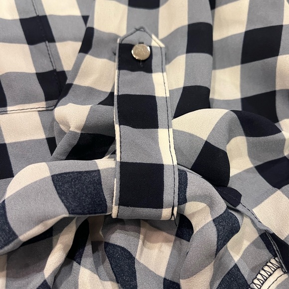Cato Blouse size 22/24 blue and white checked NWOT - Picture 4 of 7